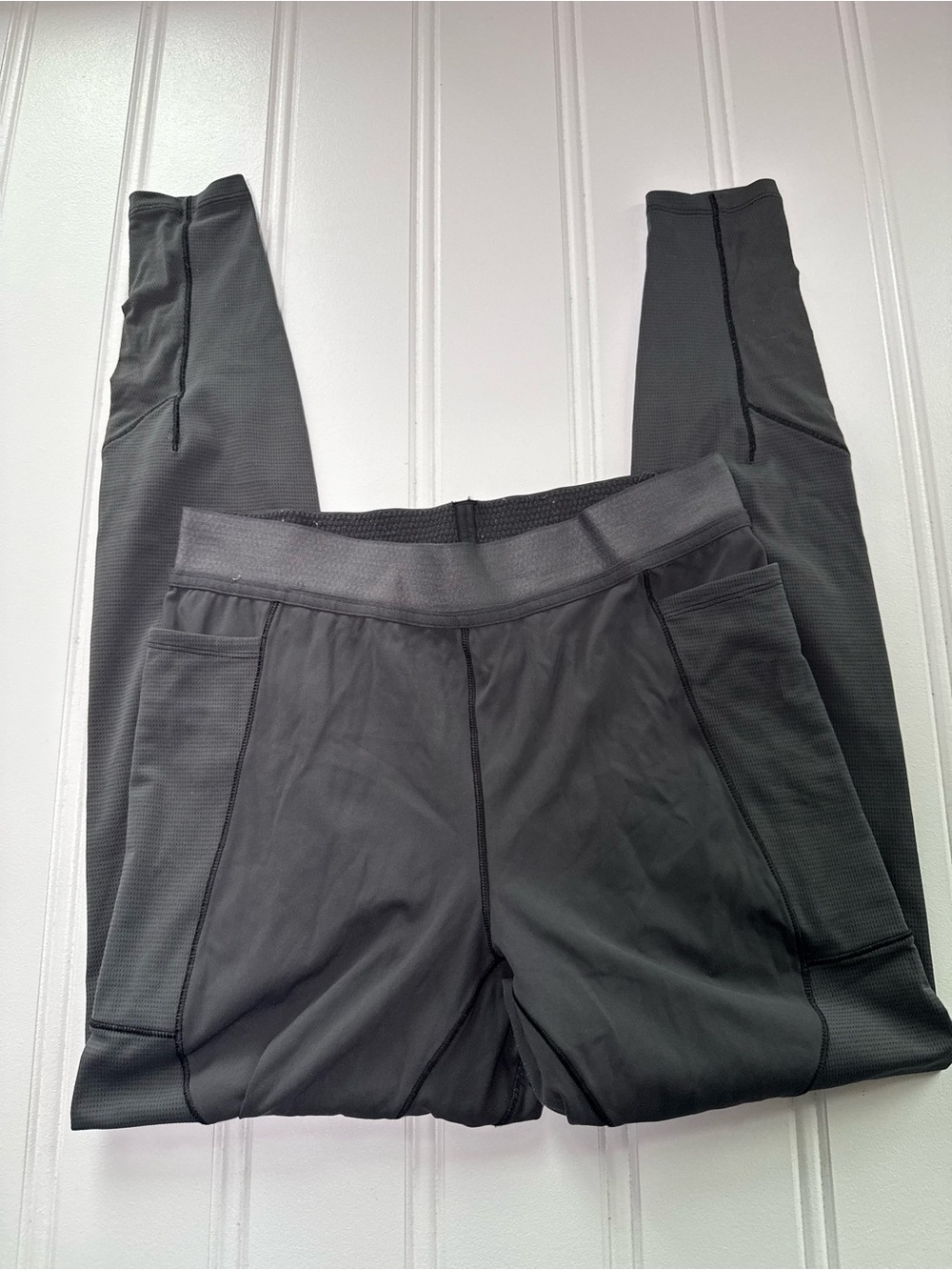 Lululemon Lab Esker Tight Gray 8 Women Leggings